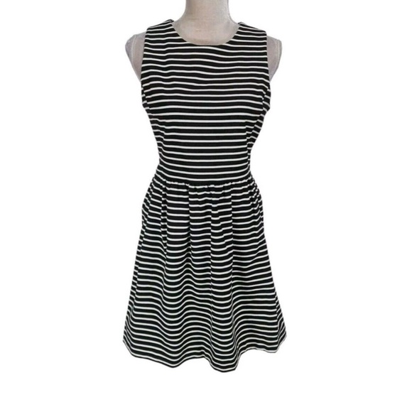 J. Crew Ponte Dress Medium Black and White Striped Fit & Flare Daybreak Mini zip - Picture 9 of 11